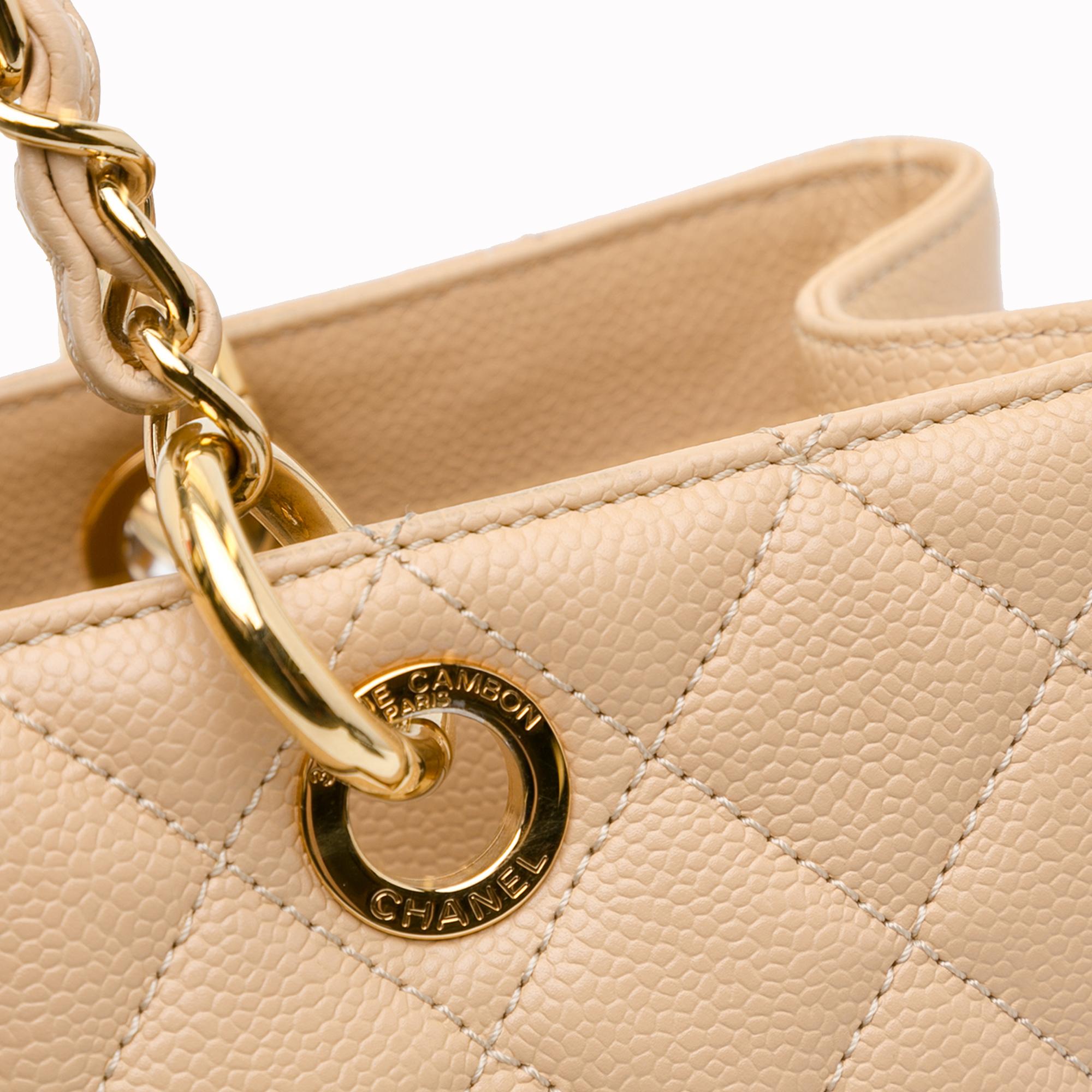 Chanel Caviar Grand Shopping Tote (SHG-Zsiq45)