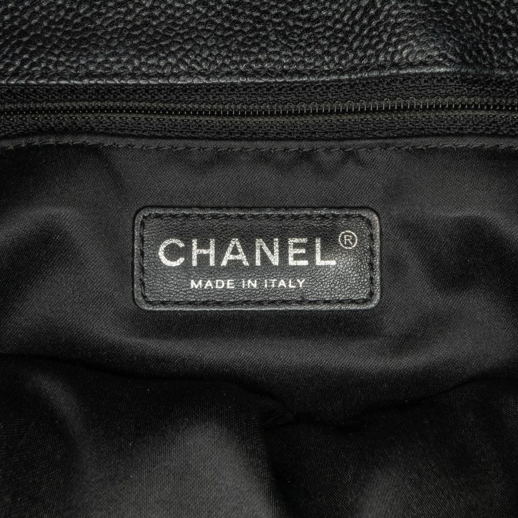 Chanel Caviar Grand Shopping Tote (SHG-UFHgzj)
