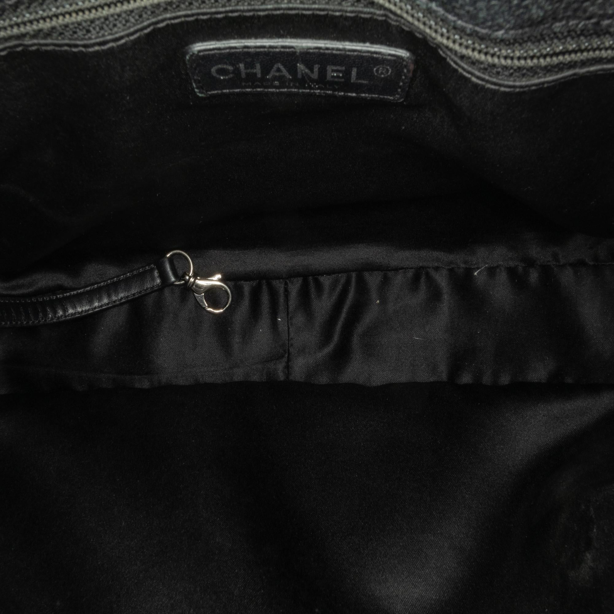 Chanel Caviar Grand Shopping Tote (SHG-UFHgzj)