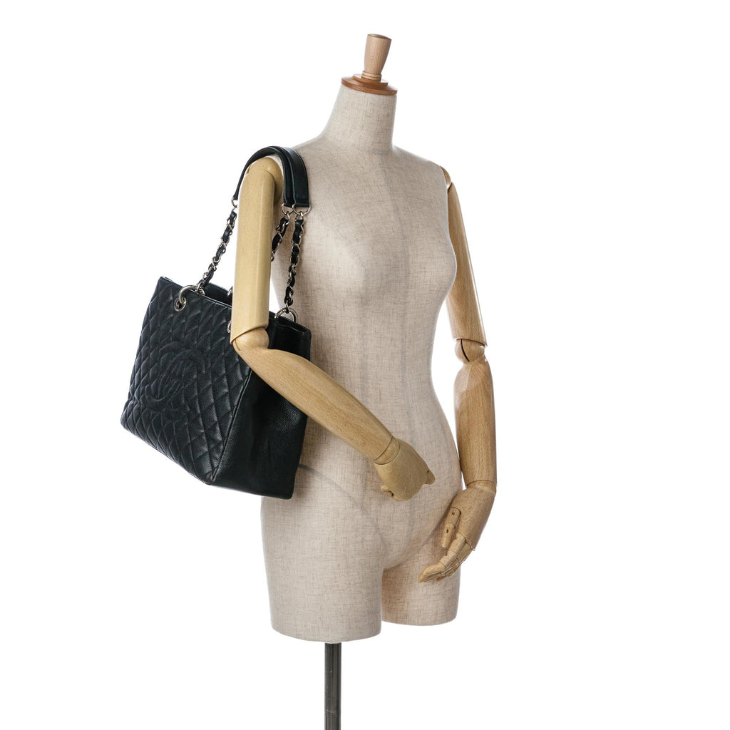 Chanel Caviar Grand Shopping Tote (SHG-UFHgzj)