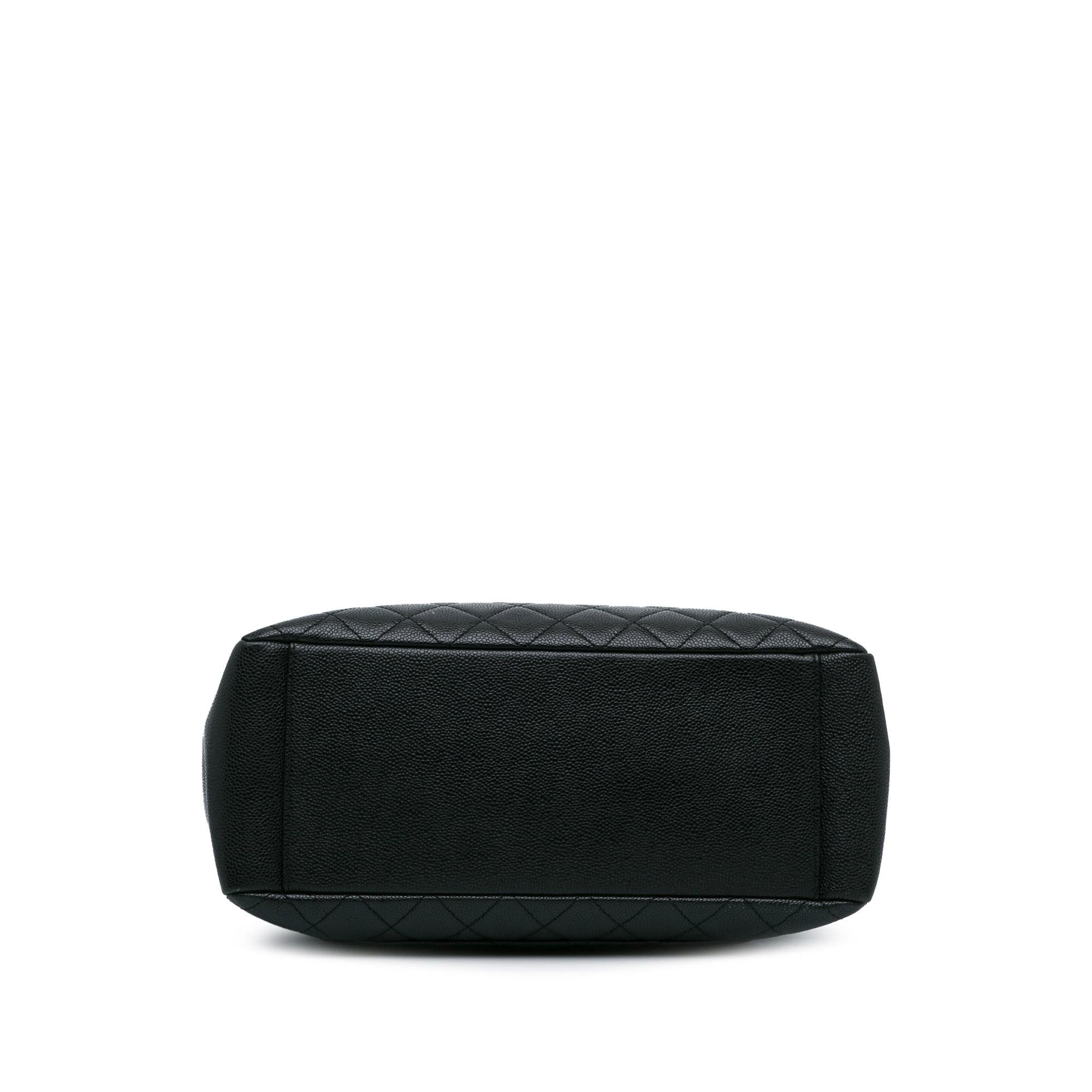 Chanel Caviar Grand Shopping Tote (SHG-LW8TUu)