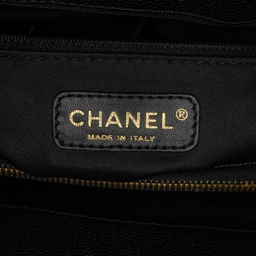 Chanel Caviar Grand Shopping Tote (SHG-LW8TUu)