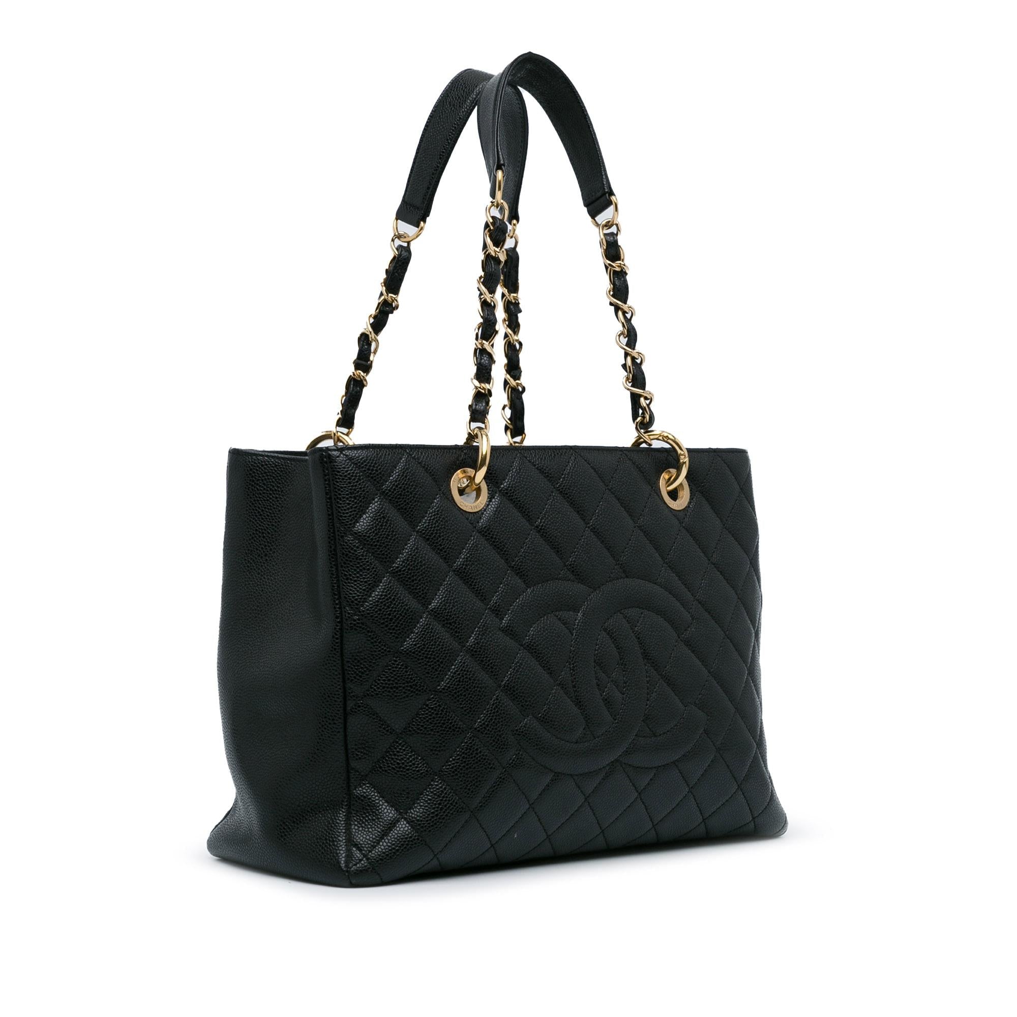 Chanel Caviar Grand Shopping Tote (SHG-LW8TUu)