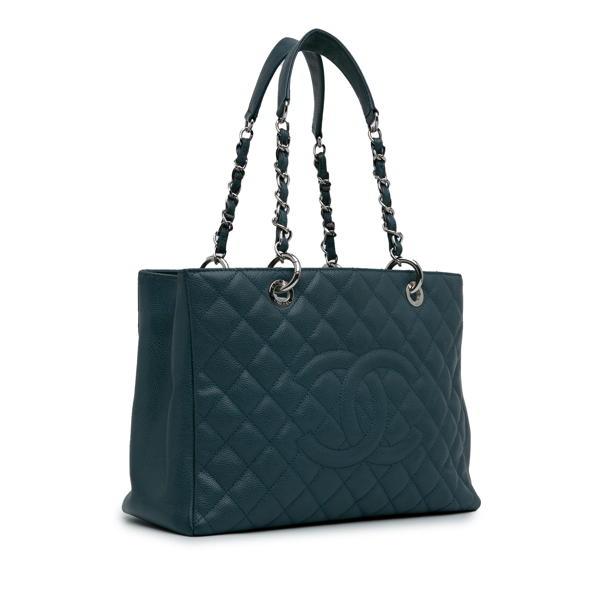 Chanel Caviar Grand Shopping Tote (SHG-mFqSGP)
