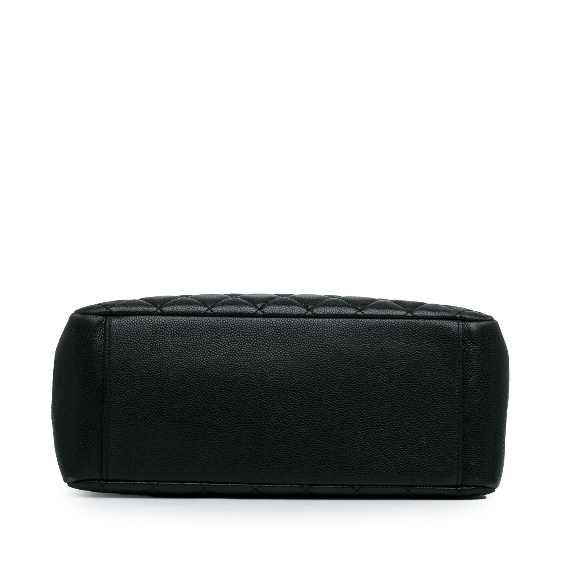 Chanel Caviar Grand Shopping Tote (SHG-1HyuWU)