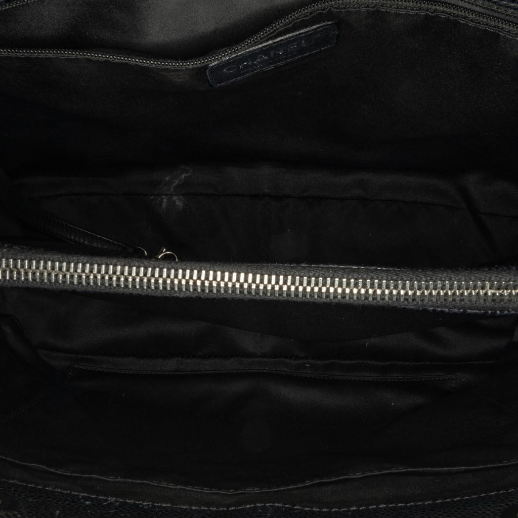 Chanel Caviar Grand Shopping Tote (SHG-1HyuWU)