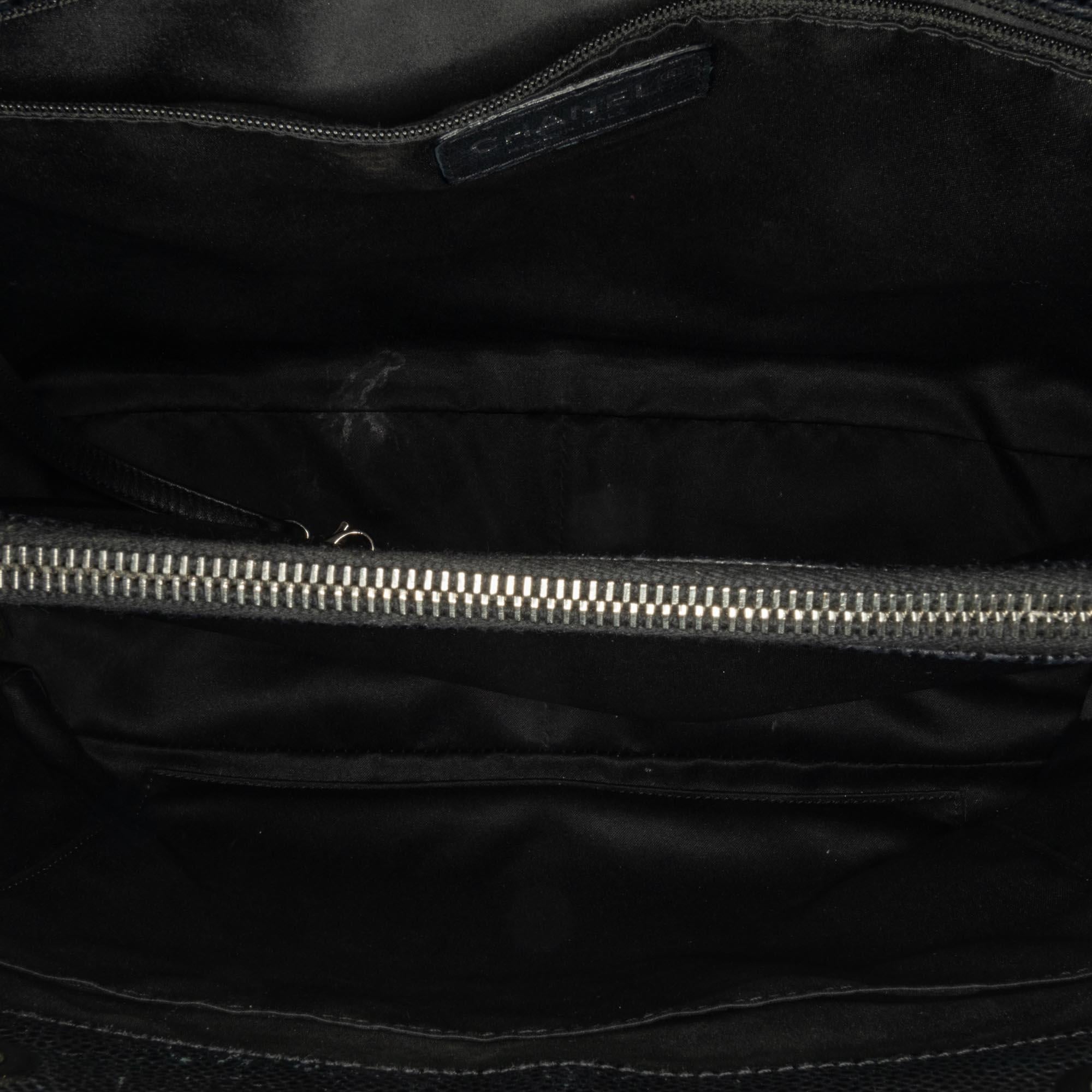 Chanel Caviar Grand Shopping Tote (SHG-1HyuWU)