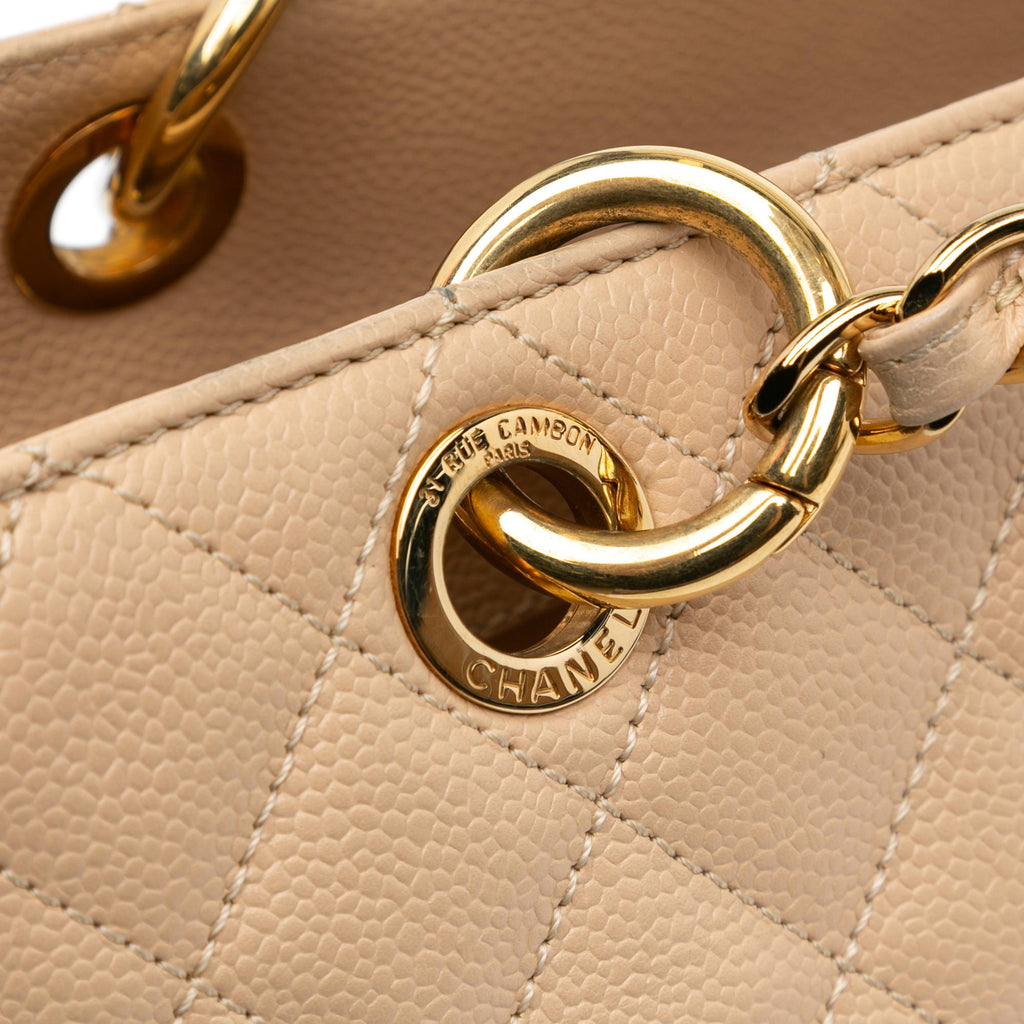 Chanel Caviar Grand Shopping Tote (SHG-wZDrX3)