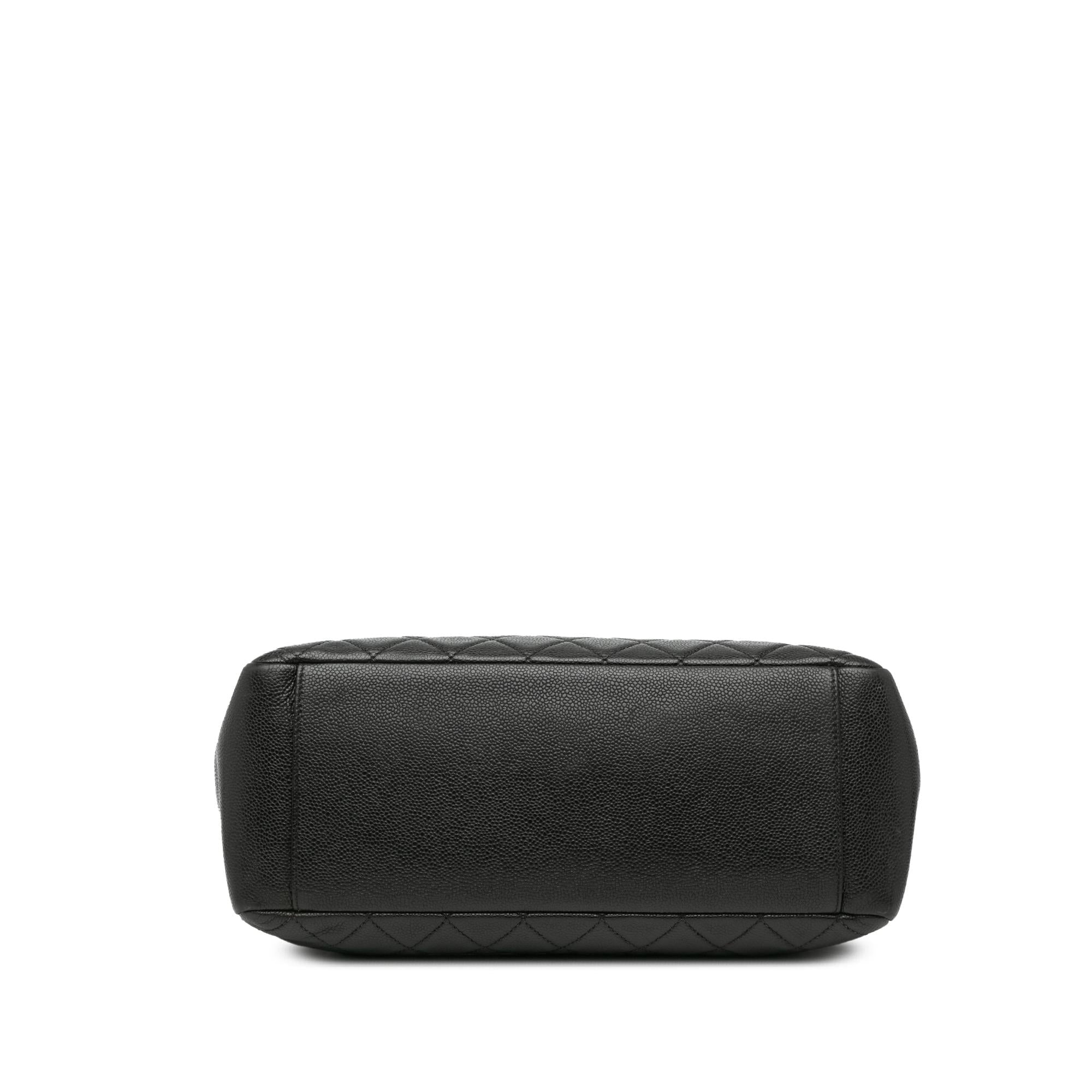 Chanel Caviar Grand Shopping Tote (SHG-2PDEAG)