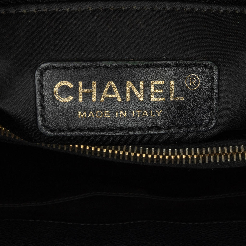 Chanel Caviar Grand Shopping Tote (SHG-2PDEAG)