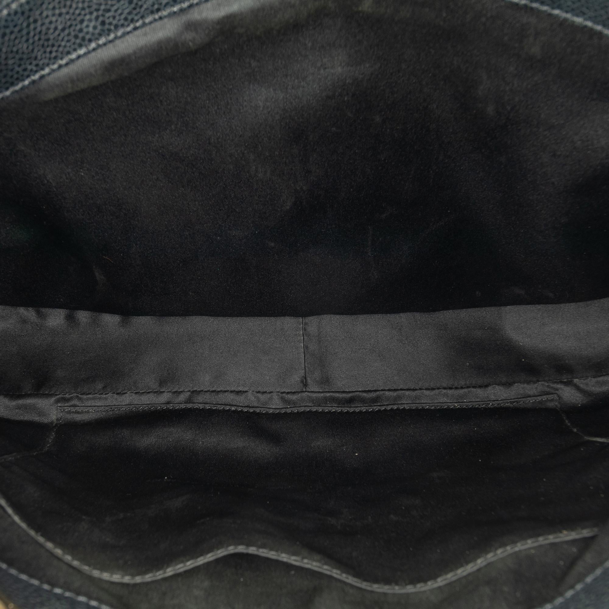Chanel Caviar Grand Shopping Tote (SHG-2PDEAG)