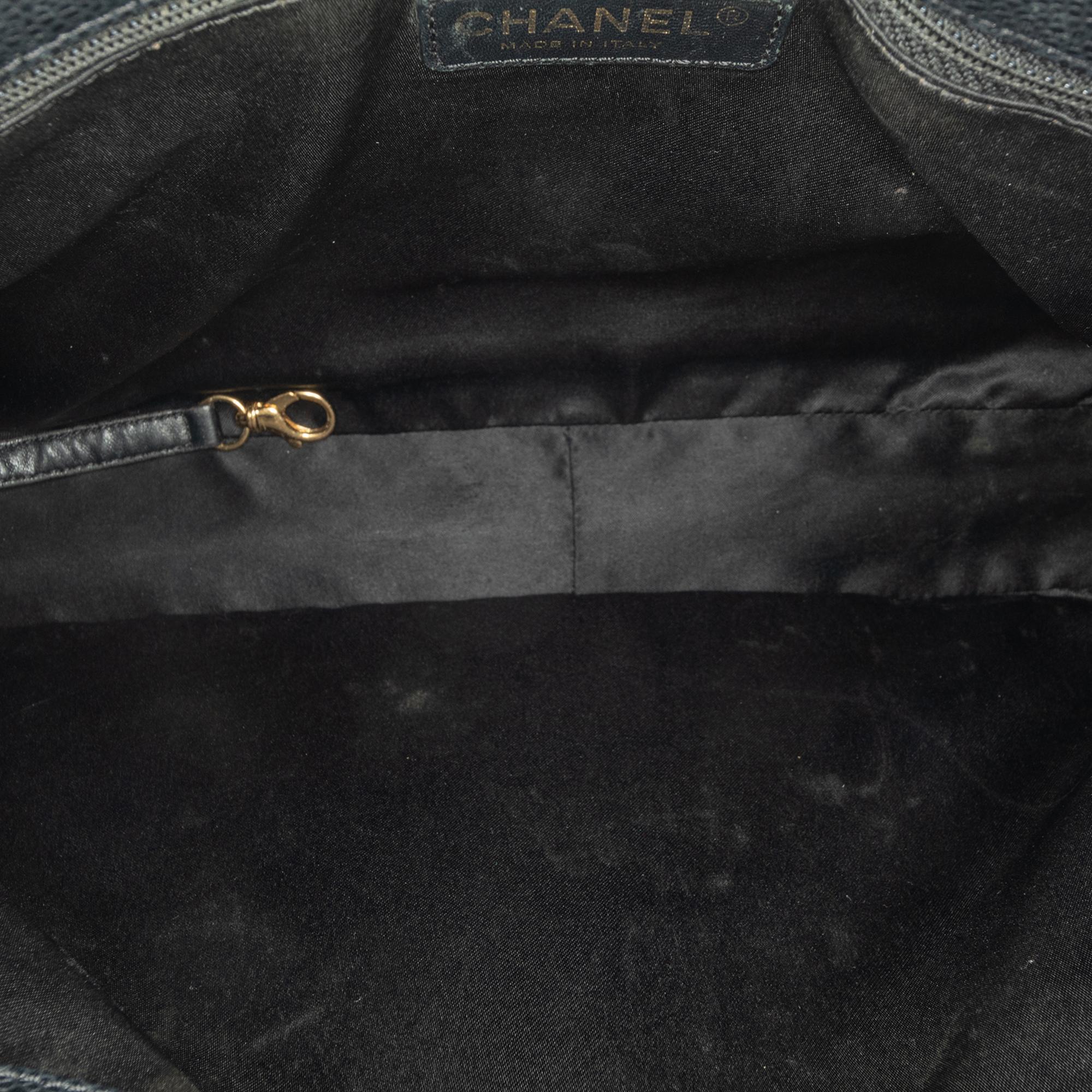 Chanel Caviar Grand Shopping Tote (SHG-2PDEAG)