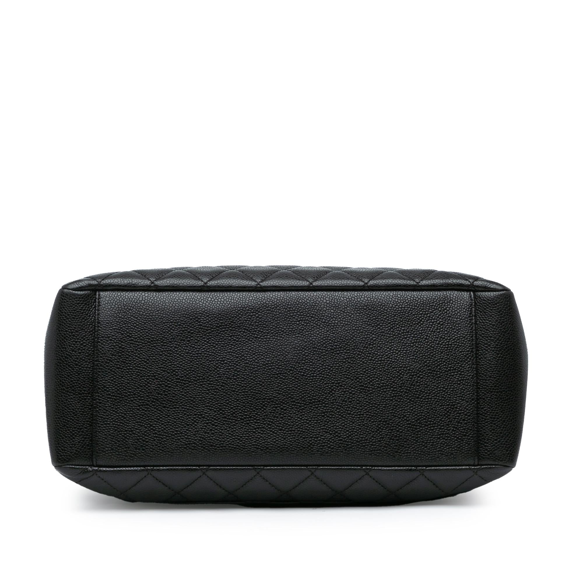 Chanel Caviar Grand Shopping Tote (SHG-V4QFSE)