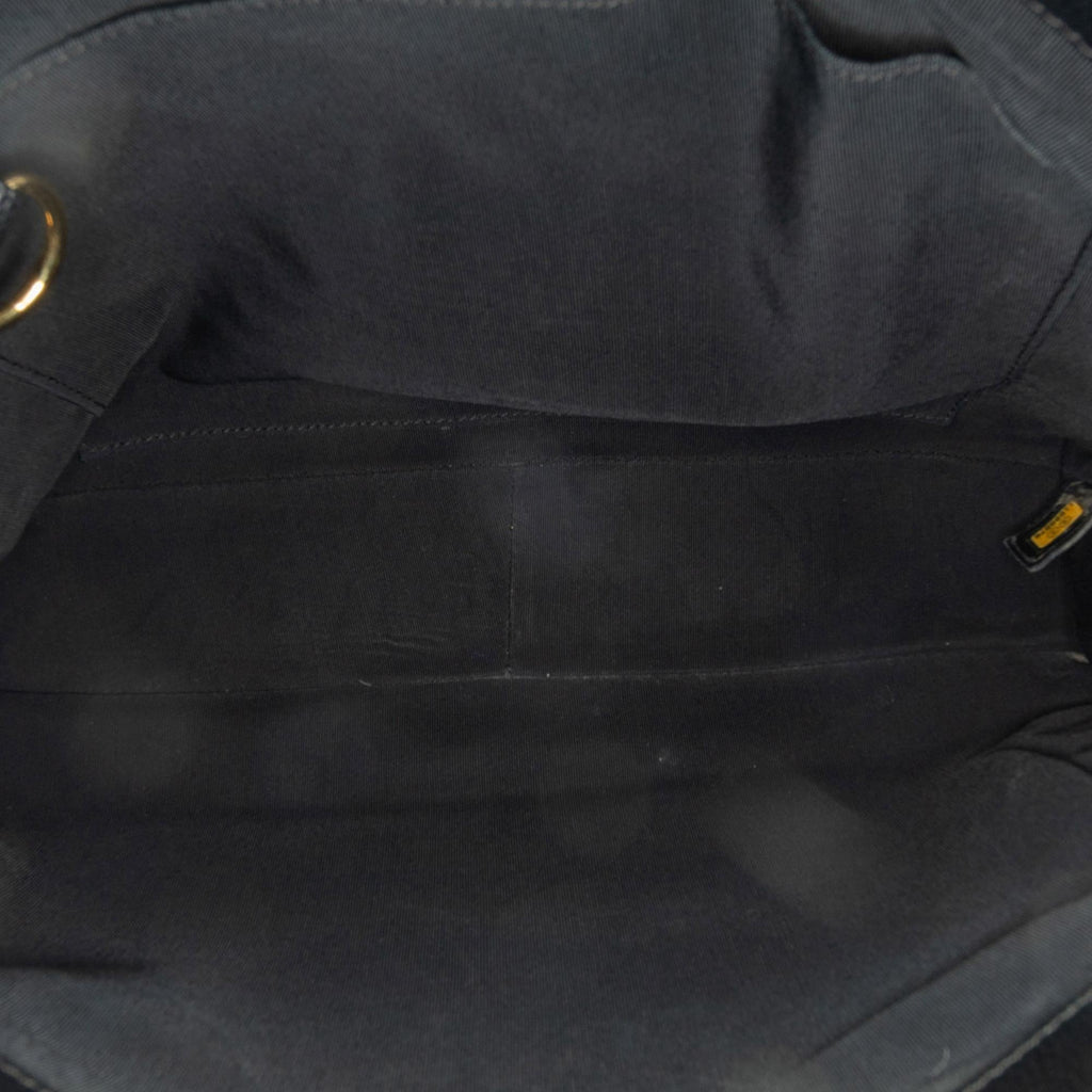 Chanel Caviar Grand Shopping Tote (SHG-IBcR9n)