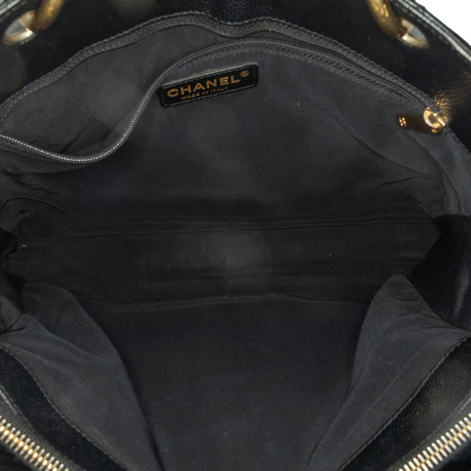 Chanel Caviar Grand Shopping Tote (SHG-IBcR9n)