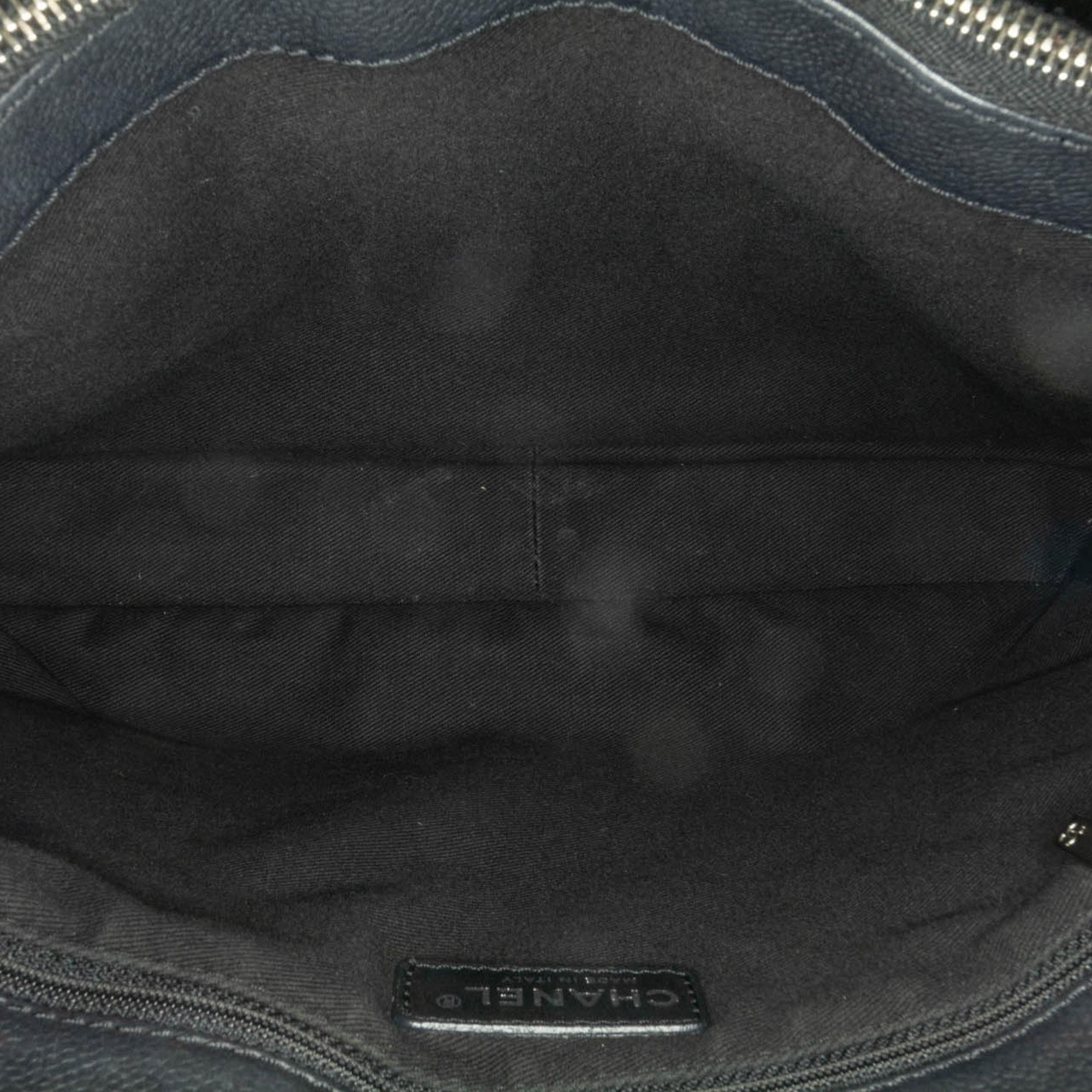 Chanel Caviar Grand Shopping Tote (SHG-UvGGph)