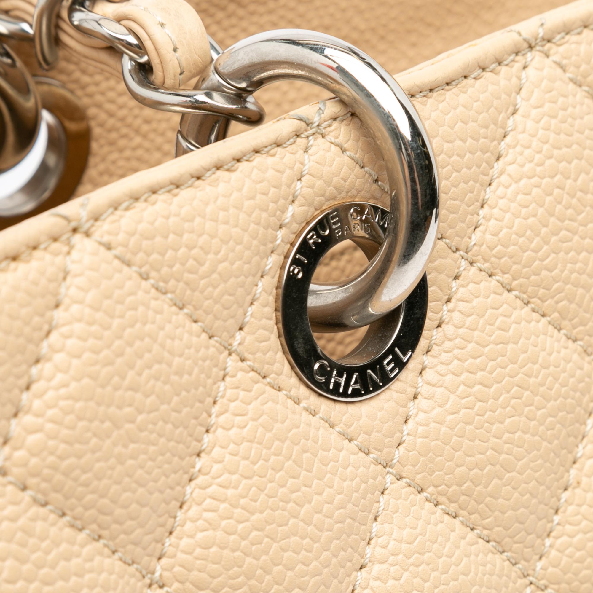 Chanel Caviar Grand Shopping Tote (SHG-SVwueC)