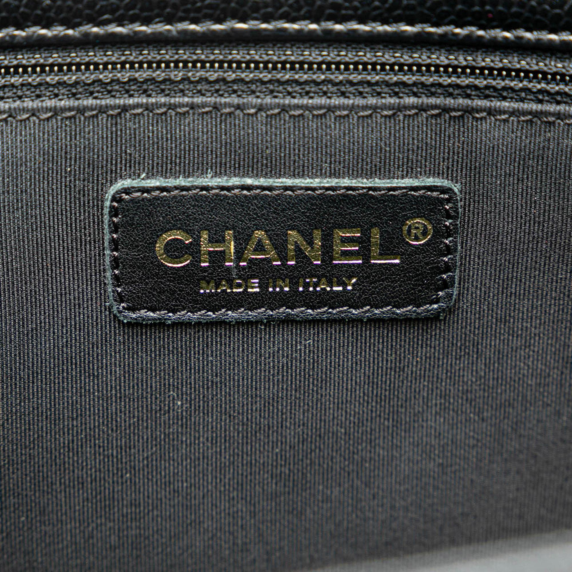 Chanel Caviar Grand Shopping Tote (SHG-1uuHP2)