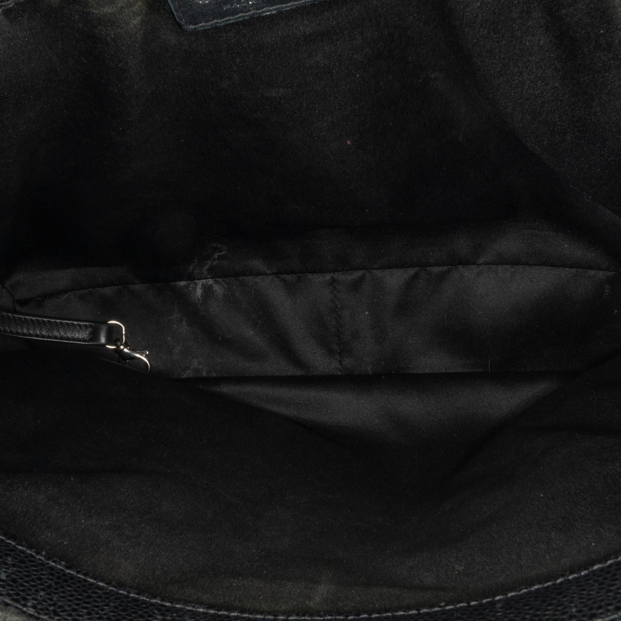 Chanel Caviar Grand Shopping Tote (SHG-WmeyV6)