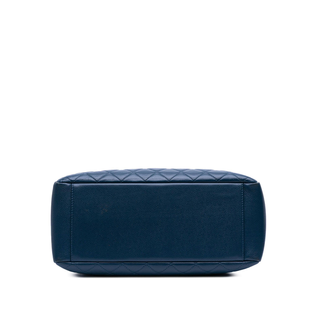 Chanel Caviar Grand Shopping Tote