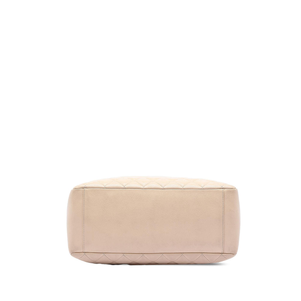 Chanel Caviar Grand Shopping Tote