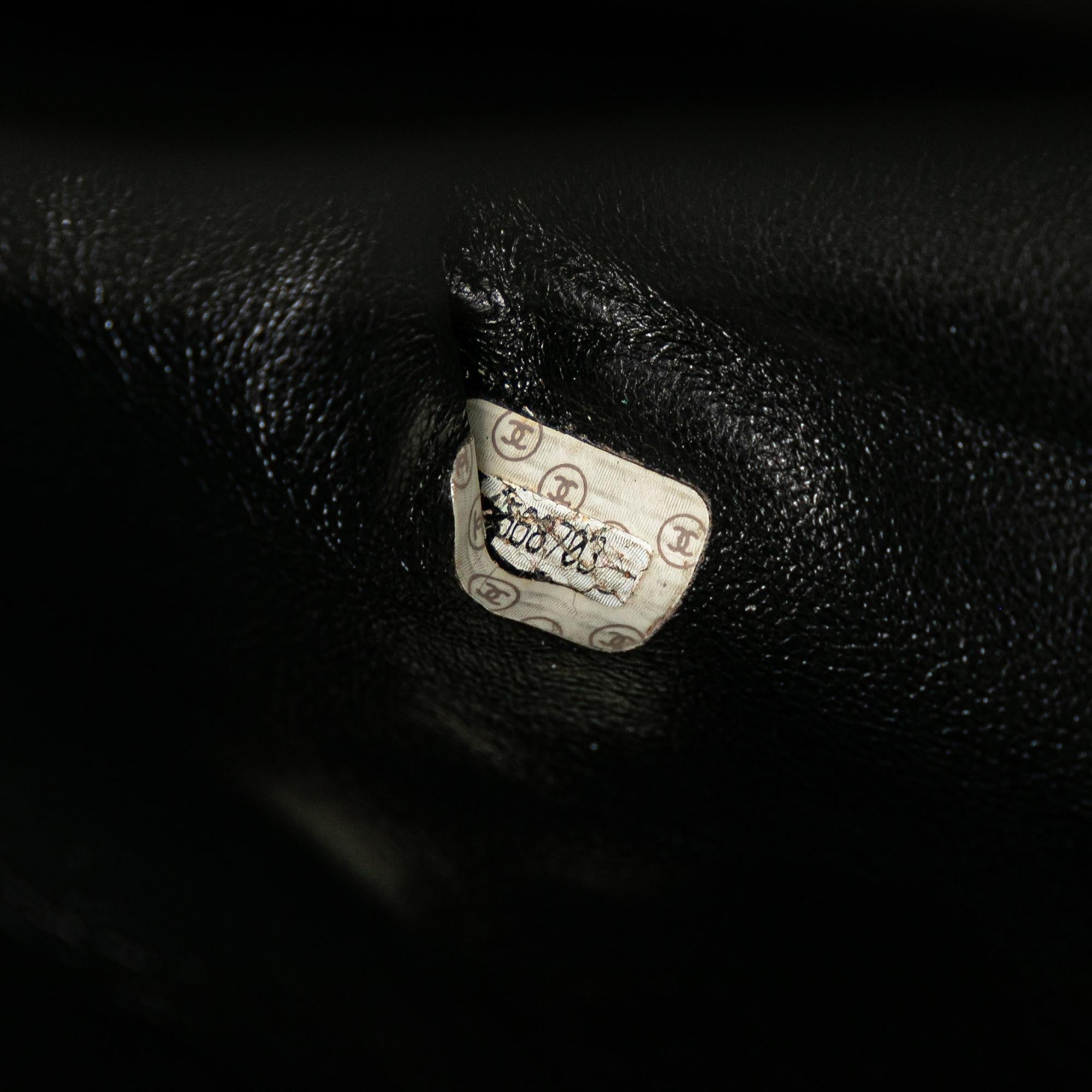 Chanel Caviar Kelly Top Handle Bag (SHG-sVKz6Q)