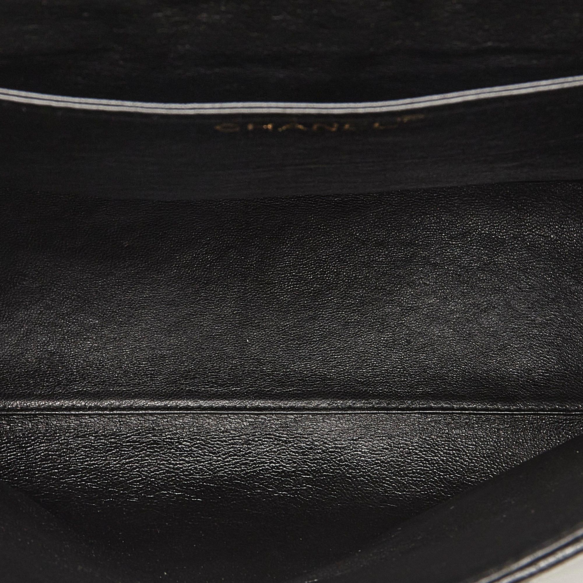Chanel Caviar Kelly Top Handle (SHG-HtbV6X)