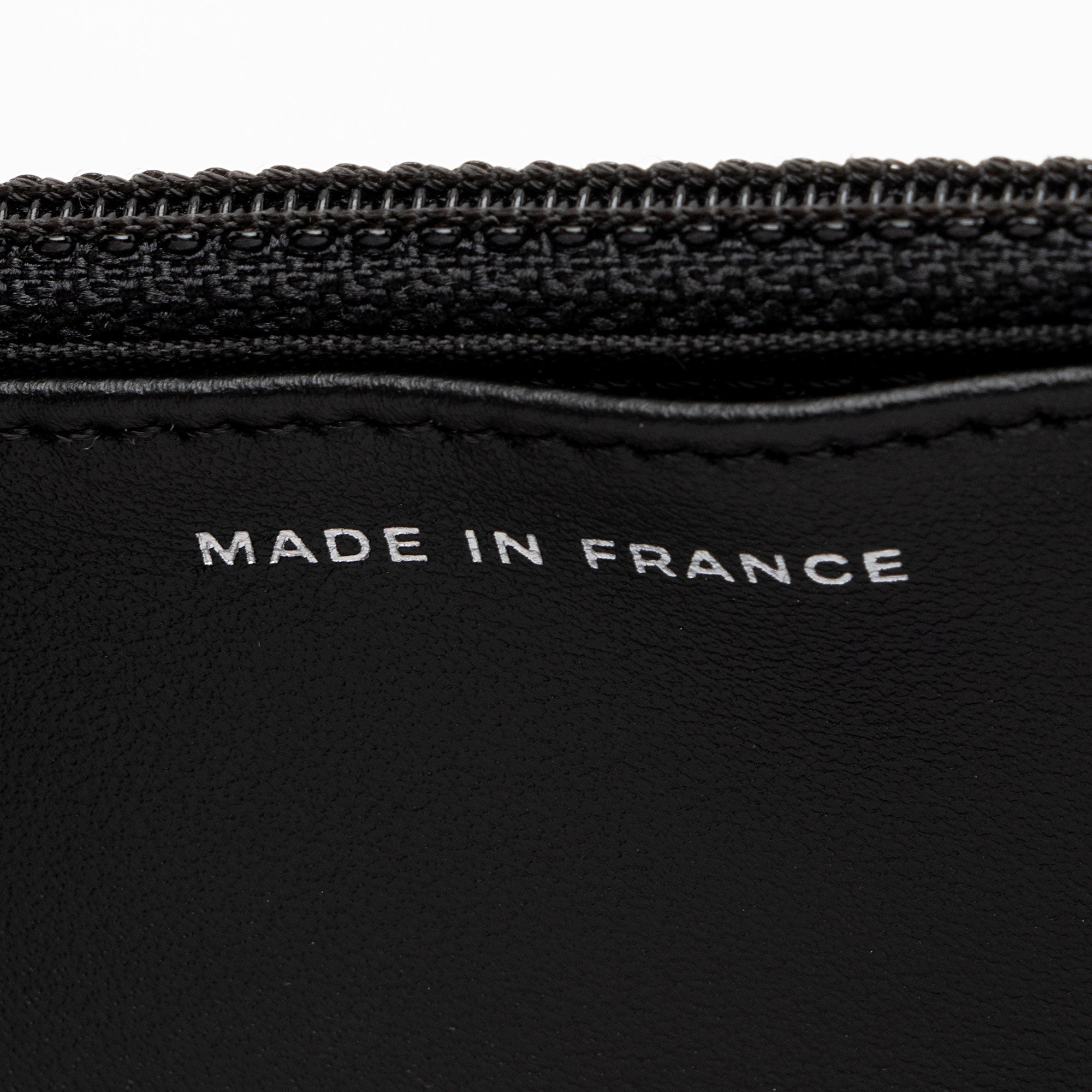 Chanel Caviar Leather Boy Wallet on Chain (SHF-Rw1D6r)