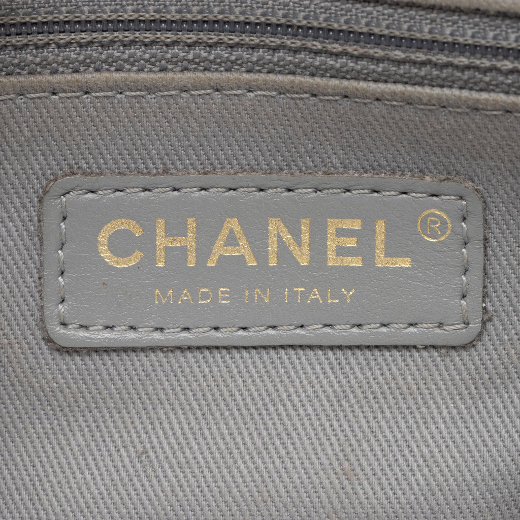 Chanel Caviar Leather Business Affinity Small Flap Bag