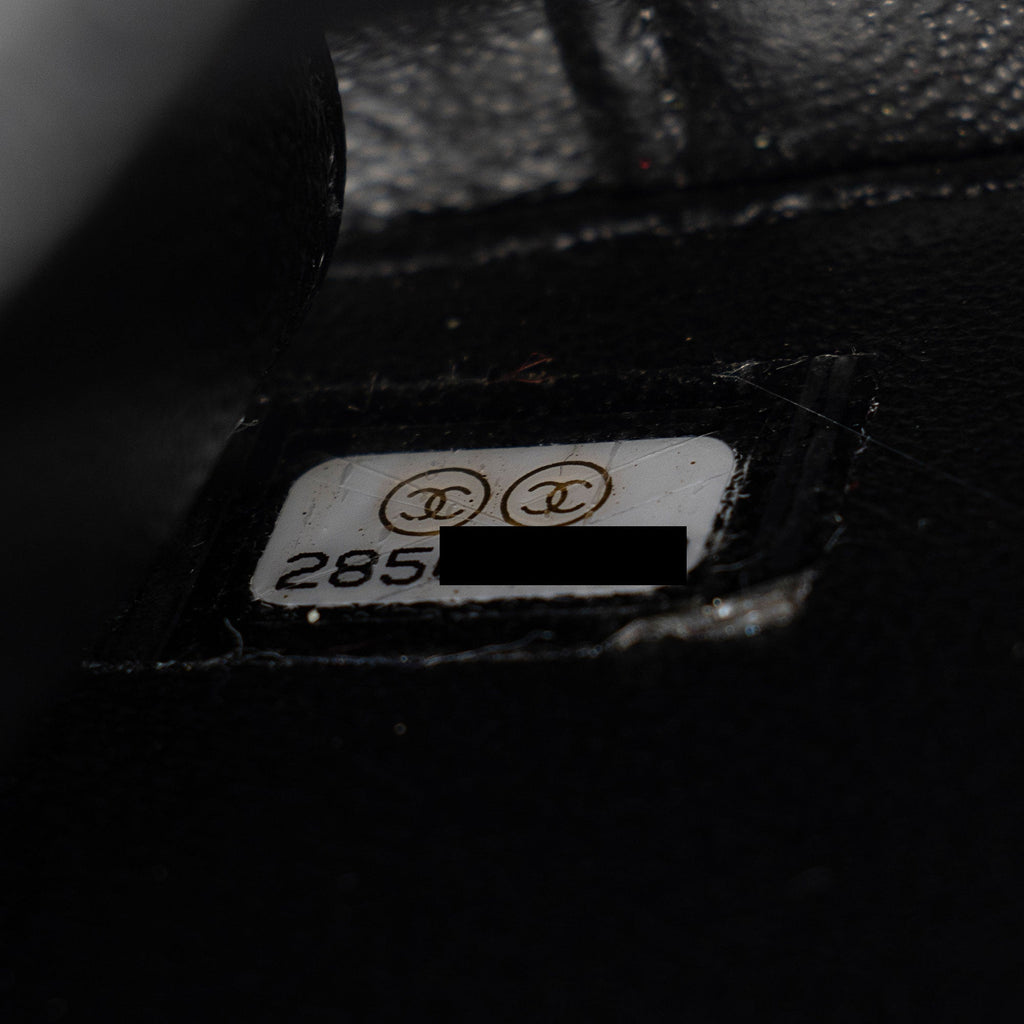 Chanel Caviar Leather CC Filigree Medium Vanity Case
