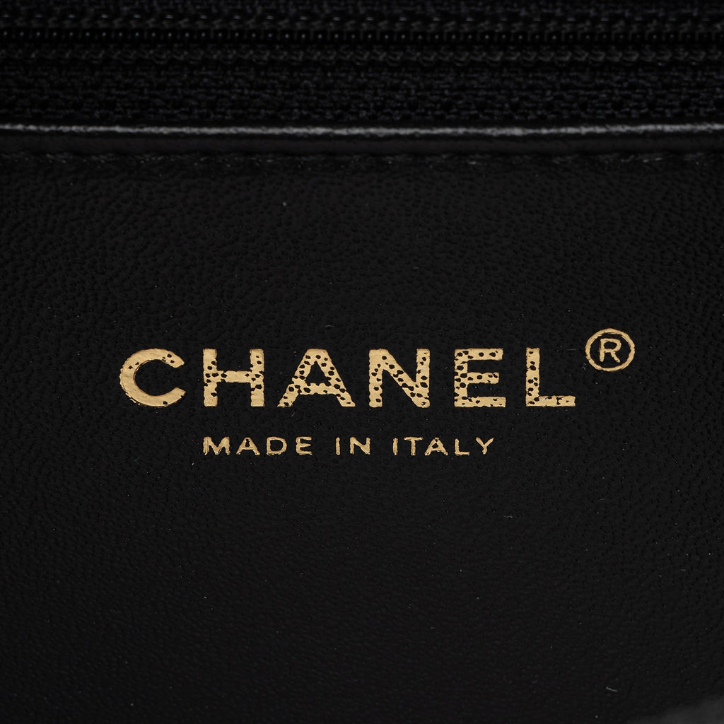 Chanel Caviar Leather CC Filigree Medium Vanity Case