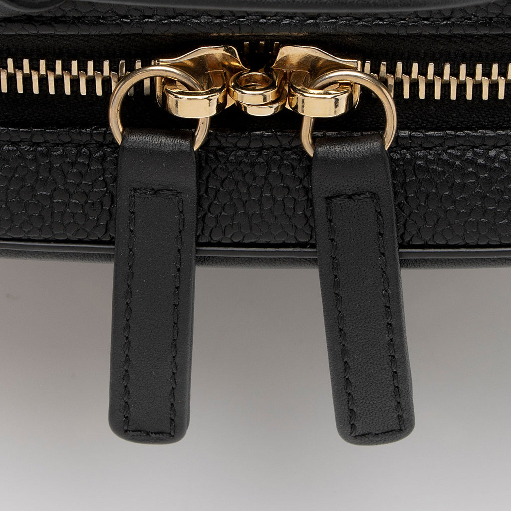 Chanel Caviar Leather CC Filigree Small Vanity Case (SHF-0Nks5y)