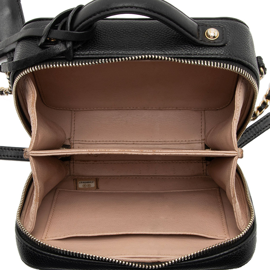 Chanel Caviar Leather CC Filigree Small Vanity Case (SHF-cBEpCt)