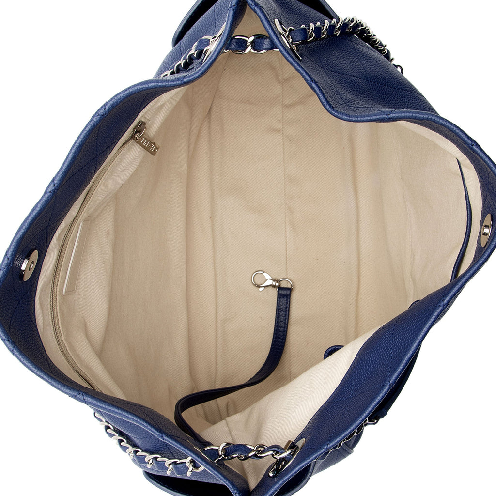 Chanel Caviar Leather CC Medium Pocket Hobo (SHF-FN0TcF)