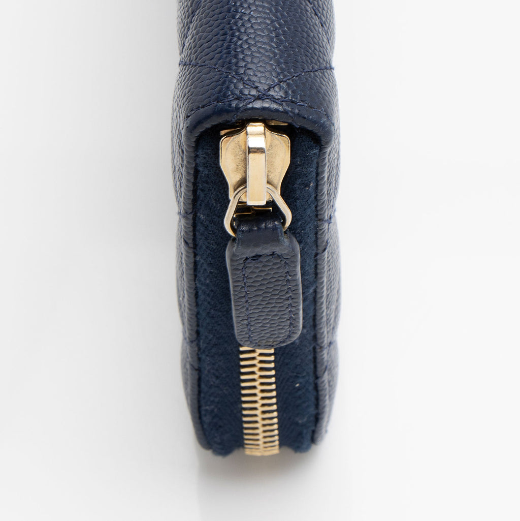 Chanel Caviar Leather CC Zip Around Wallet (SHF-dr4Upy)