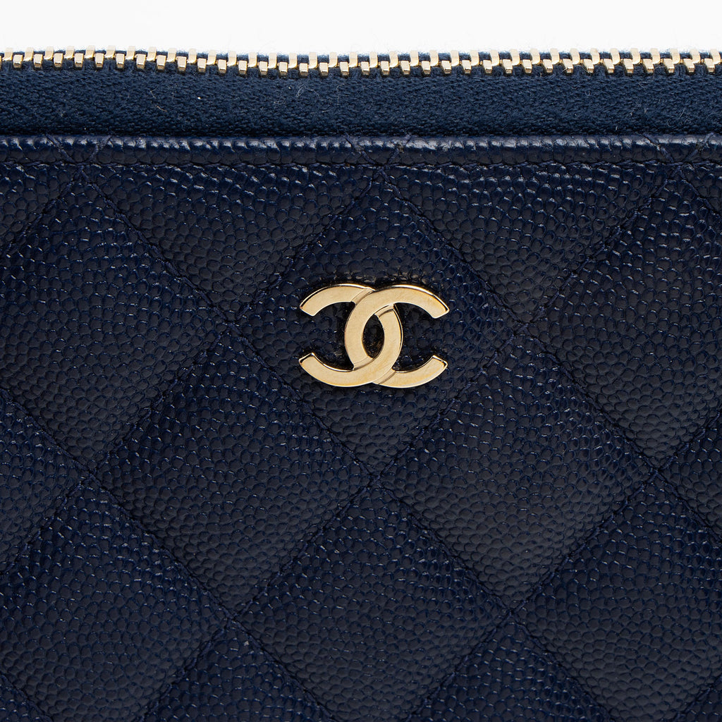 Chanel Caviar Leather CC Zip Around Wallet (SHF-dr4Upy)