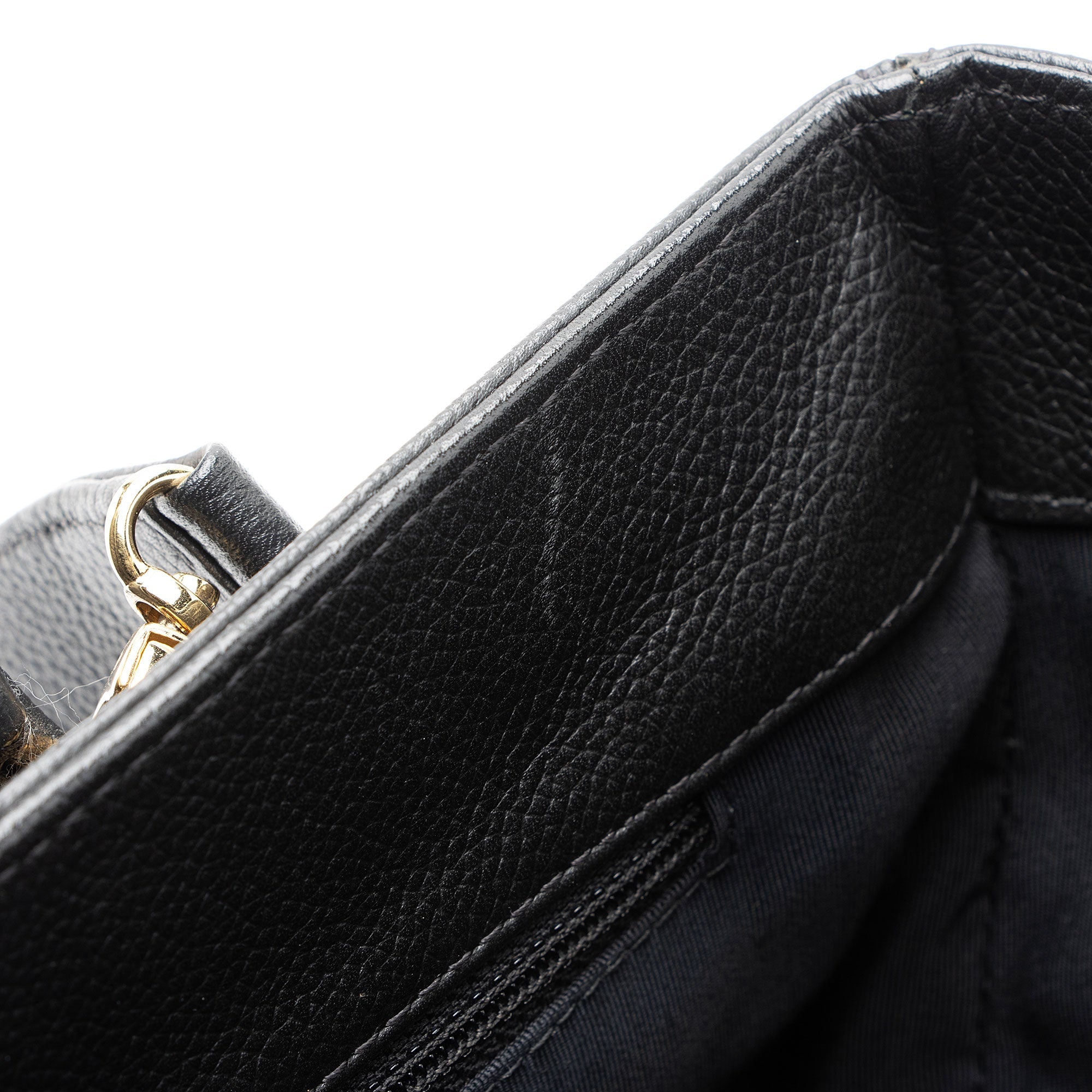 Chanel Caviar Leather Cerf Classic Executive Tote (SHF-vQMVxy)