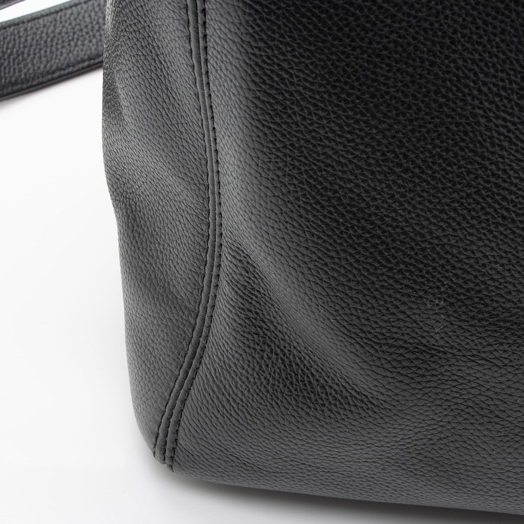 Chanel Caviar Leather Cerf Classic Executive Tote (SHF-vQMVxy)