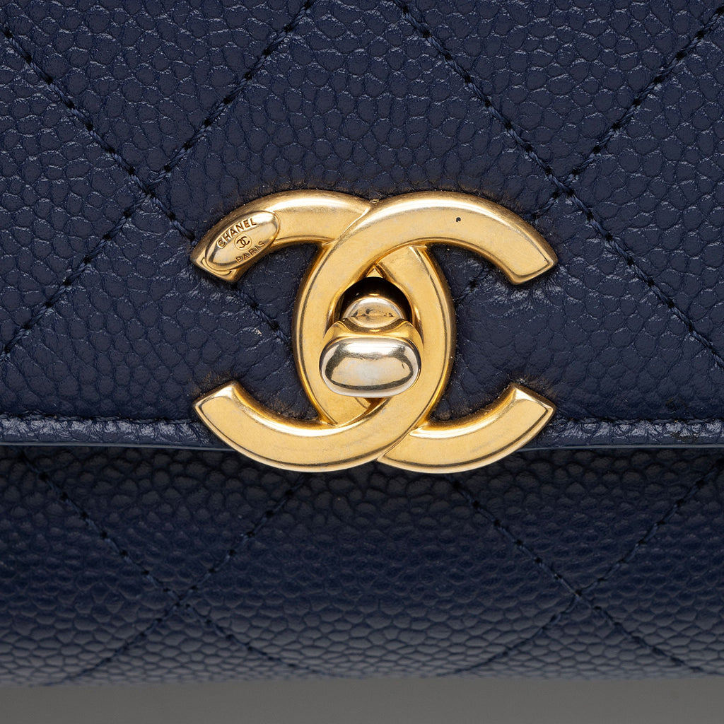 Chanel Caviar Leather Chic Affinity Top Handle (SHF-ocTgVA)