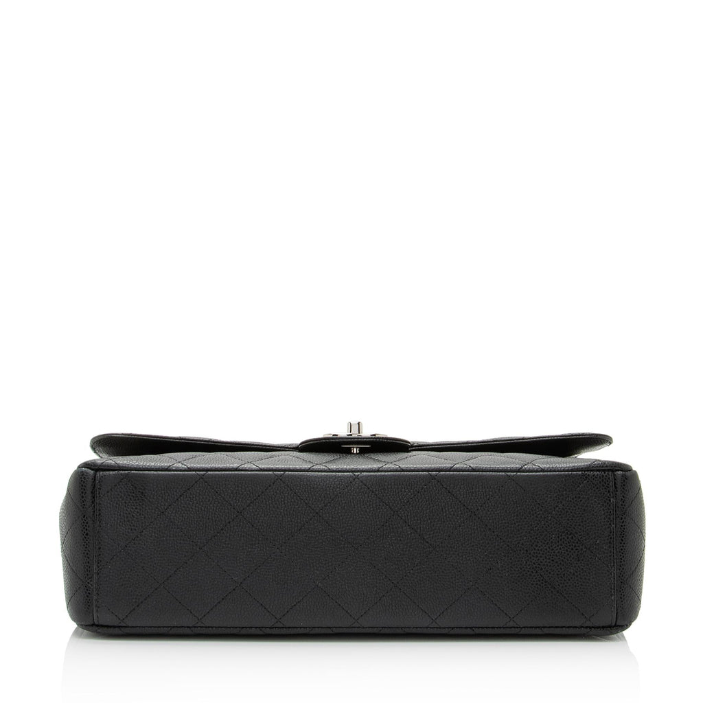 Chanel Caviar Leather Classic Maxi Double Flap Bag (SHF-lwkRiB)