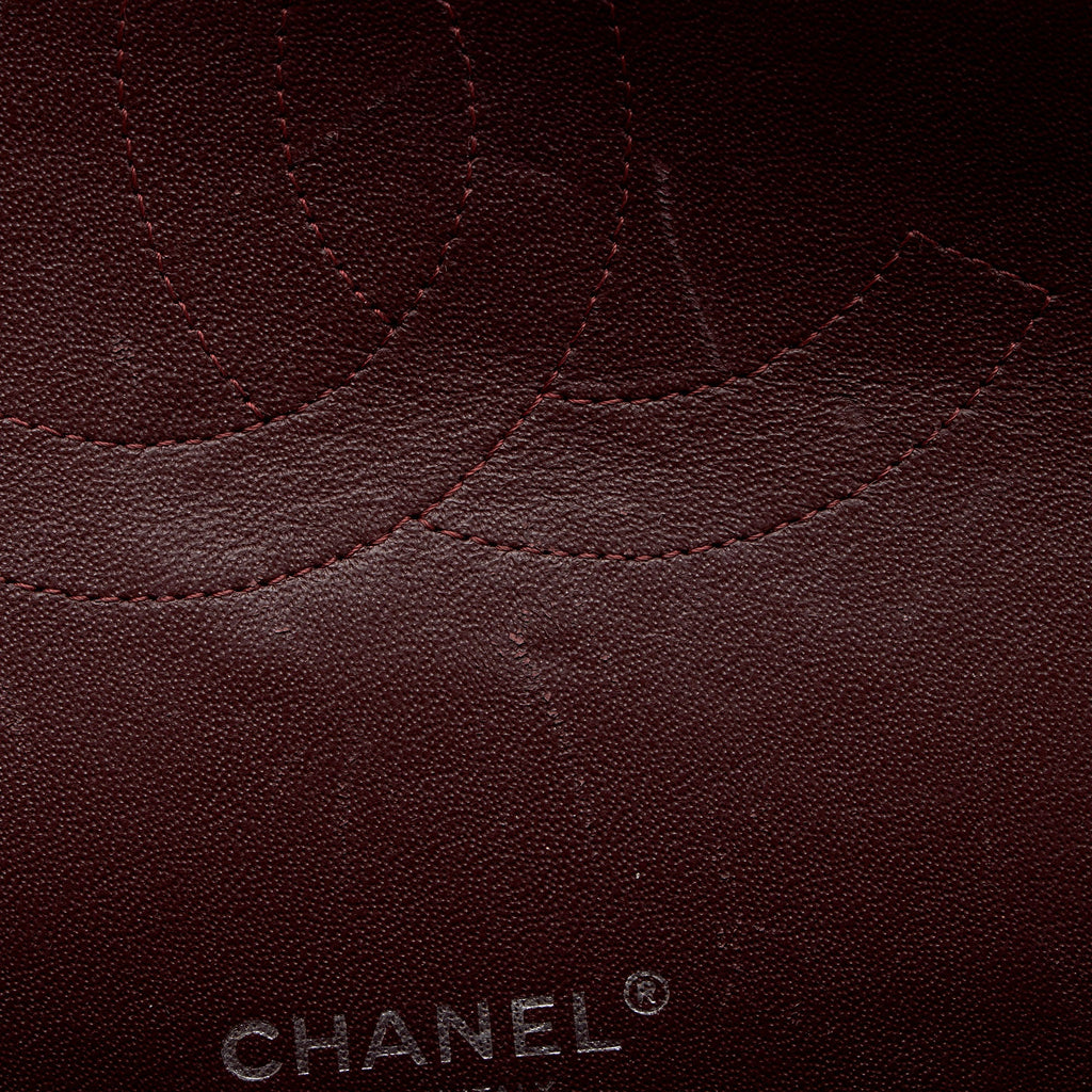 Chanel Caviar Leather Classic Maxi Double Flap Bag (SHF-v8U2qf)