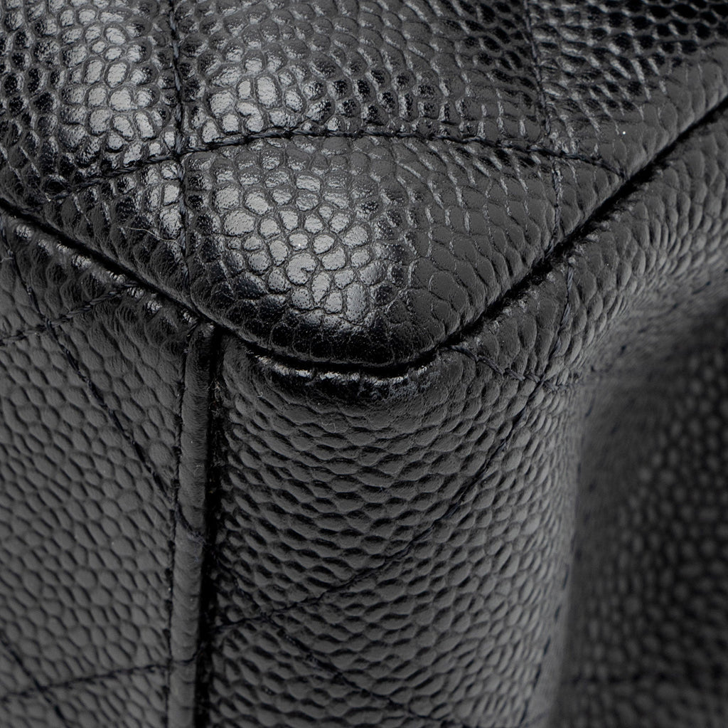 Chanel Caviar Leather Classic Maxi Single Flap Bag