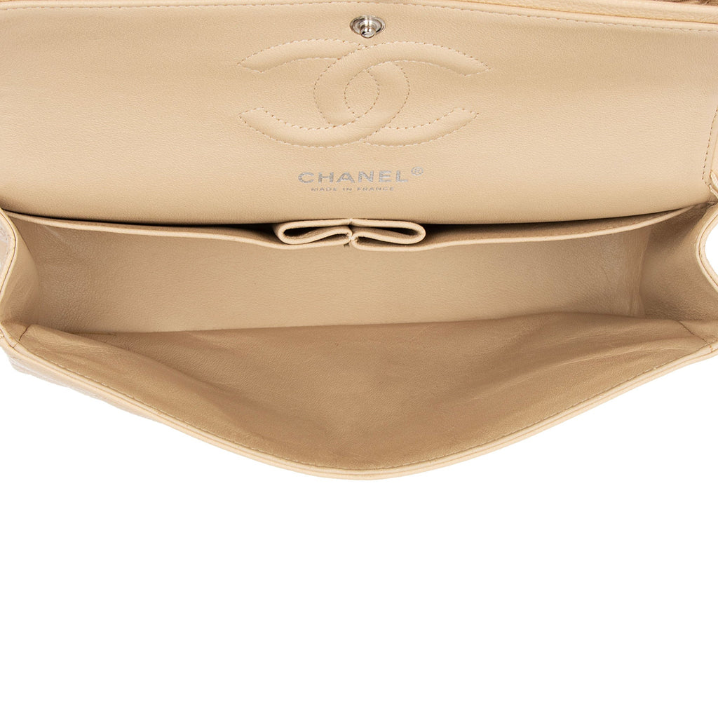 Chanel Caviar Leather Classic Medium Double Flap Bag (SHF-XFQF4l)