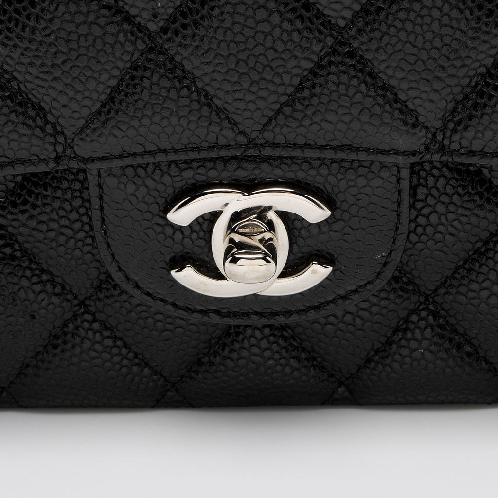 Chanel Caviar Leather Classic Medium Double Flap Bag (SHF-QtEapM)