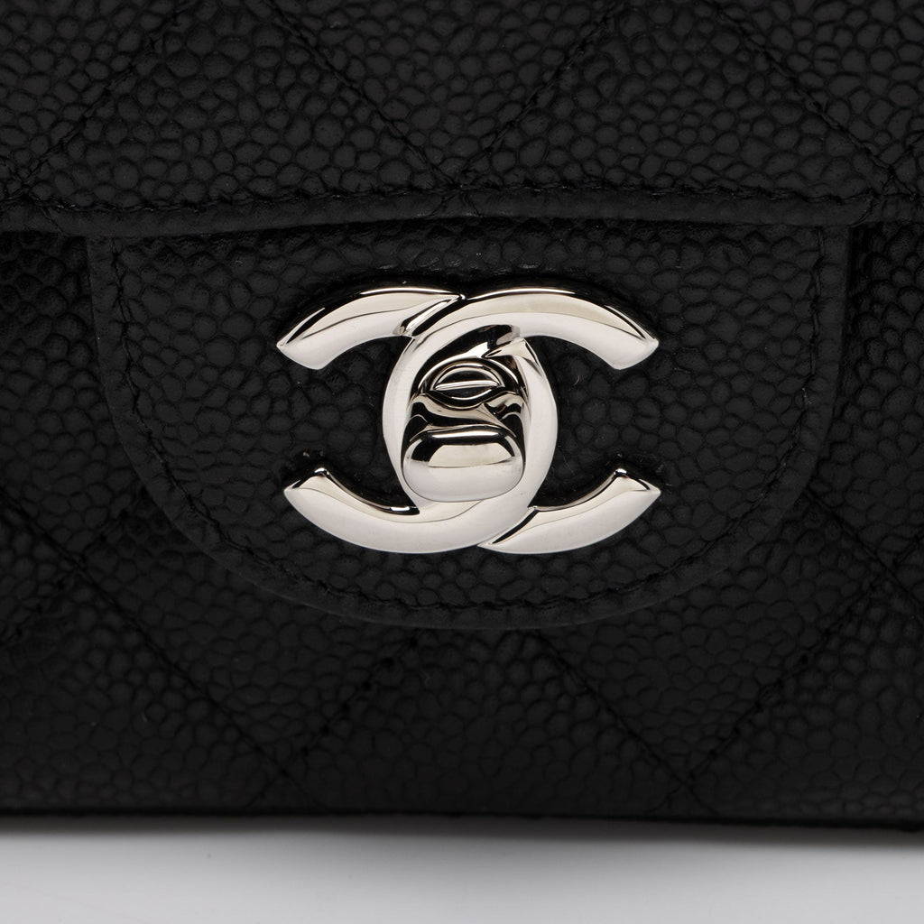 Chanel Caviar Leather Classic Medium Double Flap Bag (SHF-j9HEHj)