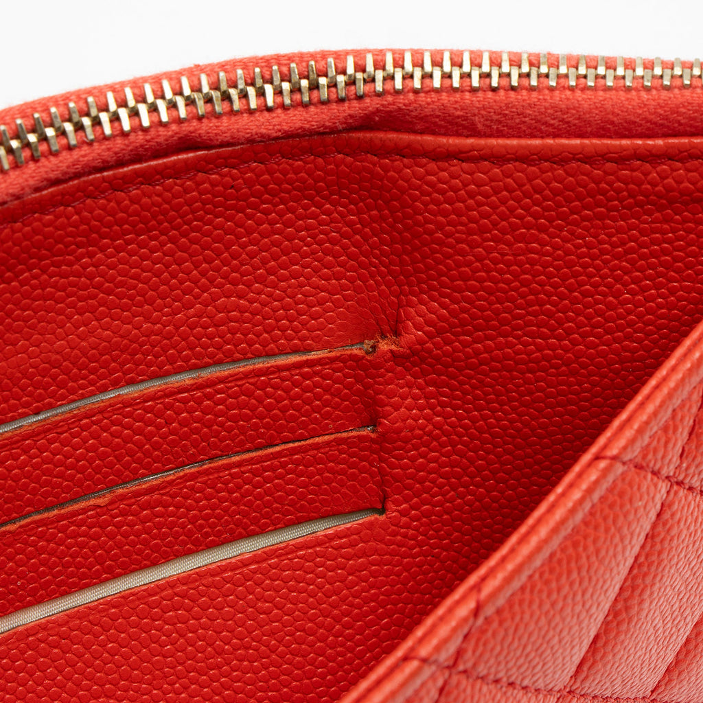 Chanel Caviar Leather Classic Pouch Wallet