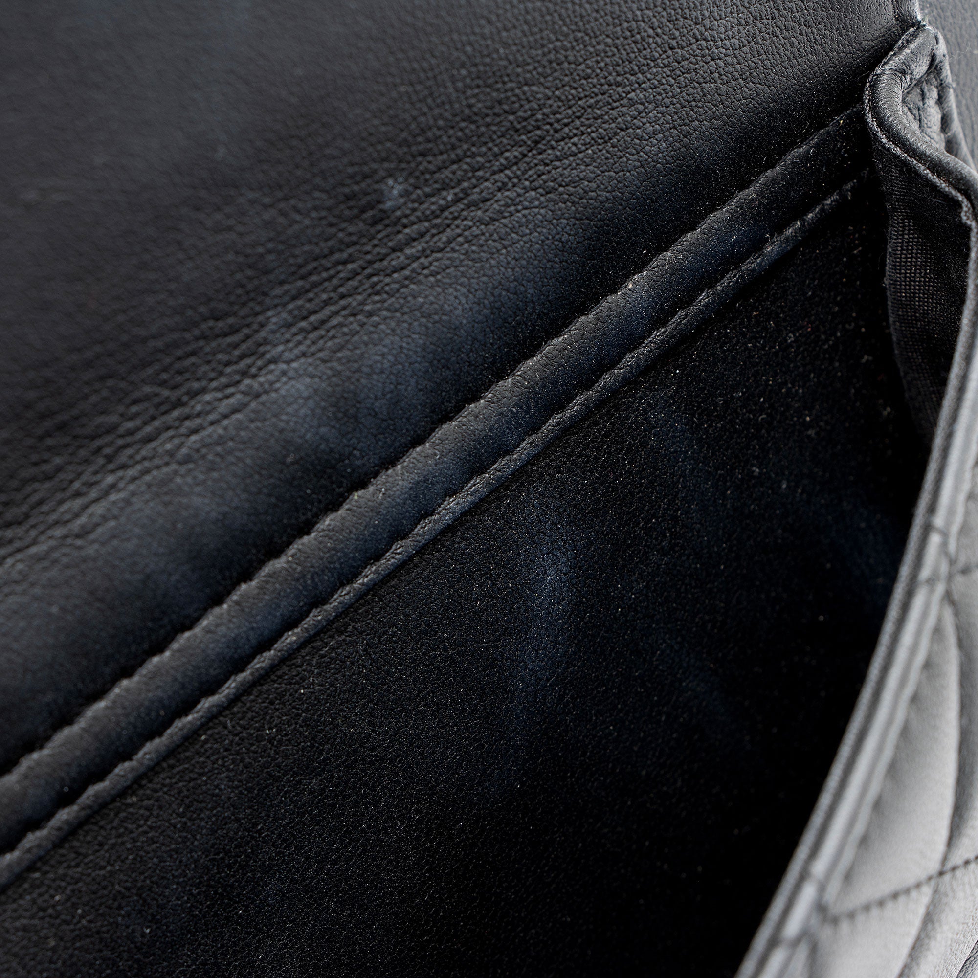 Chanel Caviar Leather Classic Trendy Pouch