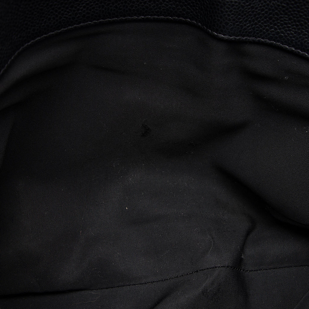 Chanel Caviar Leather Fold In Flap Top Tote (SHF-yvfNuJ)