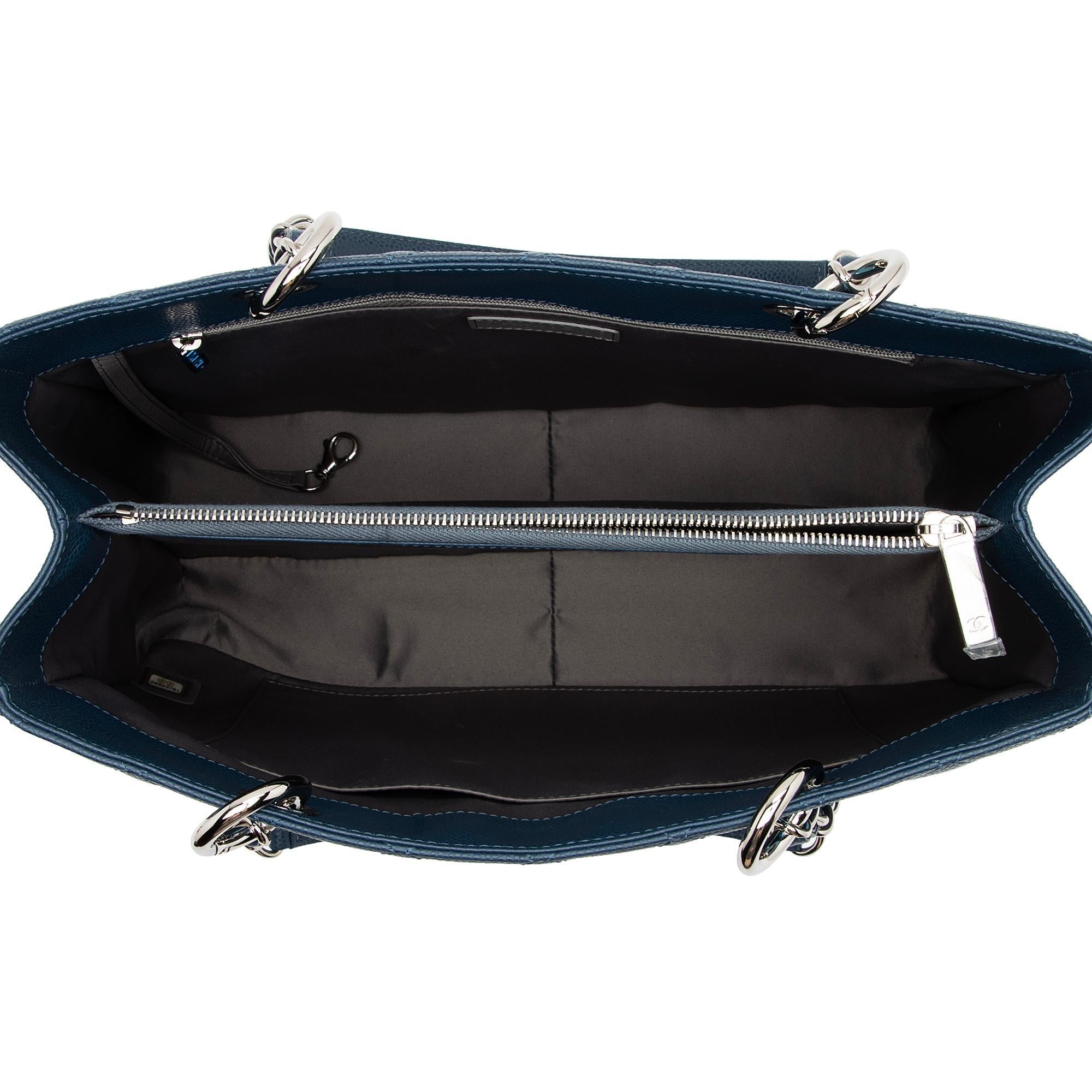 Chanel Caviar Leather Grand Shopping Tote (SHF-LA3Aga)