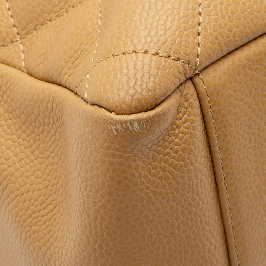 Chanel Caviar Leather Grand Shopping Tote (SHF-bjusbT)